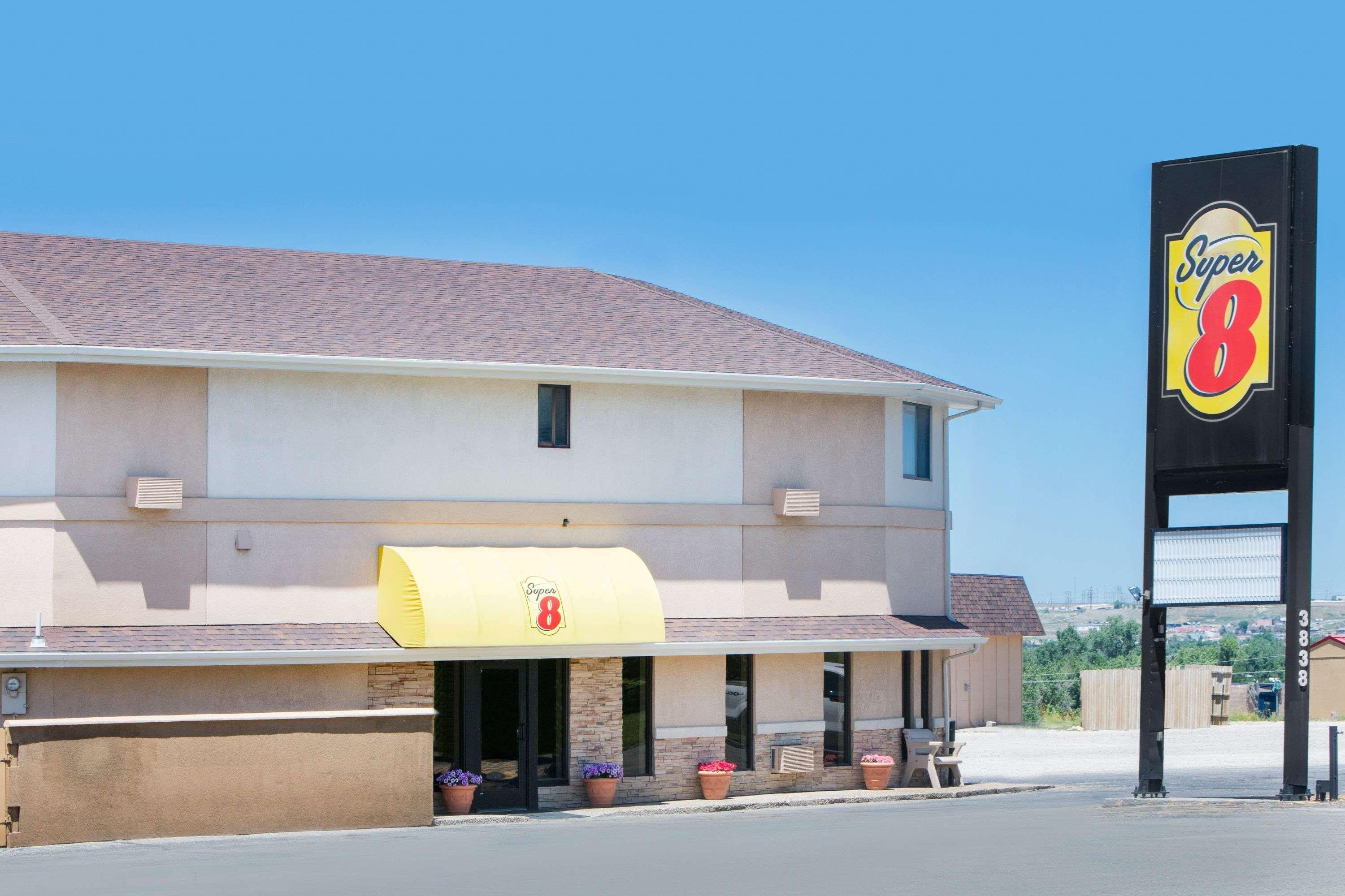 ซูเปอร์ 8 บาย วินด์แฮม แคสเปอร์ เวสต์ บาย เดอะ ริเวอร์ Motel ภายนอก รูปภาพ