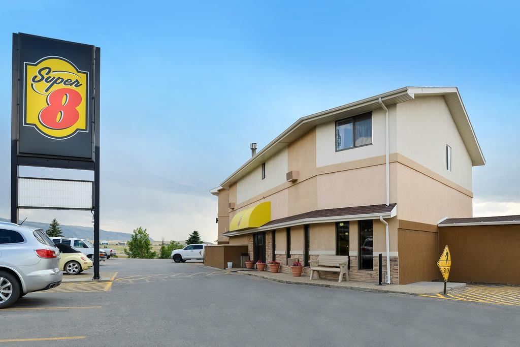ซูเปอร์ 8 บาย วินด์แฮม แคสเปอร์ เวสต์ บาย เดอะ ริเวอร์ Motel ภายนอก รูปภาพ